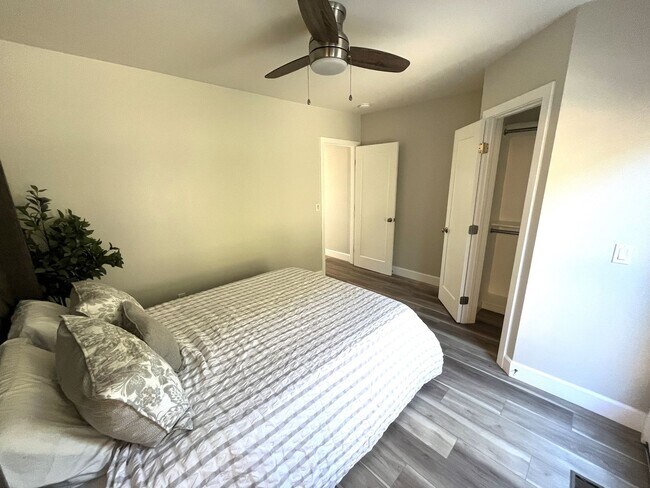 Building Photo - Remodeled, 2BD/2BA Duplex w/ Sunset Views: Fenced Yard, Garage, Steps to Beach & Downtown Encinitas