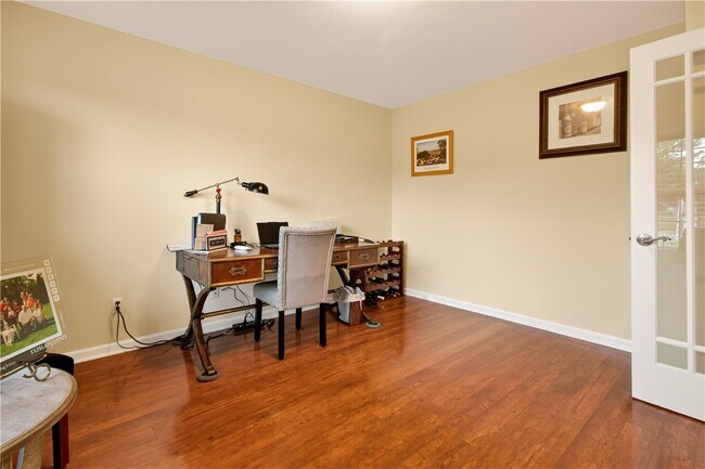 Building Photo - 2093 Mykola Rd
