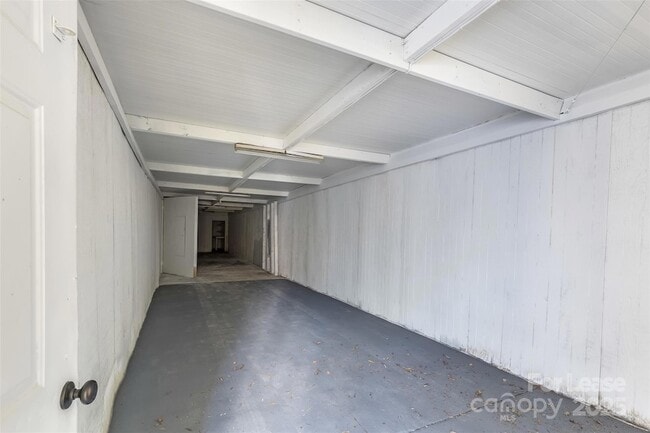 Building Photo - 2237 Ashley Rd