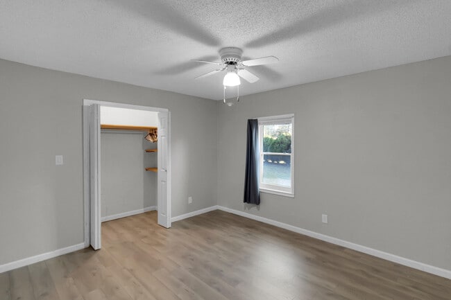 Building Photo - 300 Wildwood St