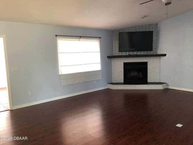 Building Photo - 1166 Ashland Ct