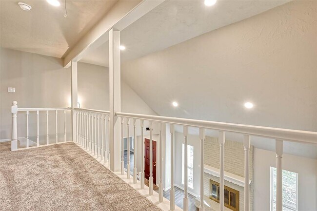 Building Photo - 3615 Highfalls Dr