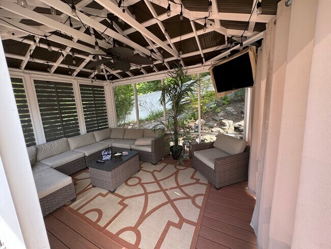 Gazebo - 547 McAlpin Ave
