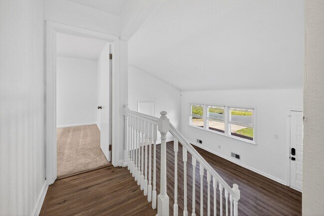 Building Photo - 4 Bed 2 Bath Home for Rent in Virginia Beach!