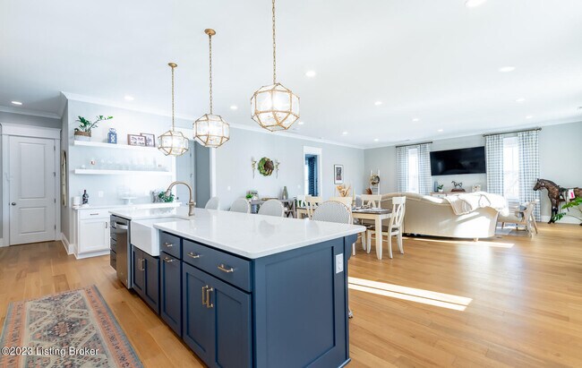 Building Photo - 10400 Meeting St