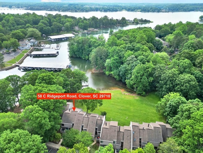 Building Photo - Early Summer Special by the Water, Beautif...