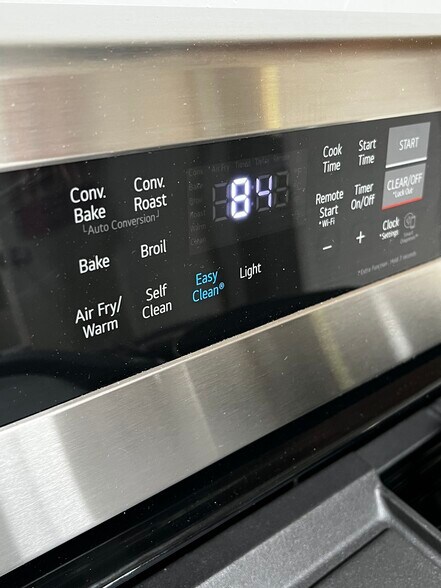 Building Photo - 1512 N Forgeus Ave