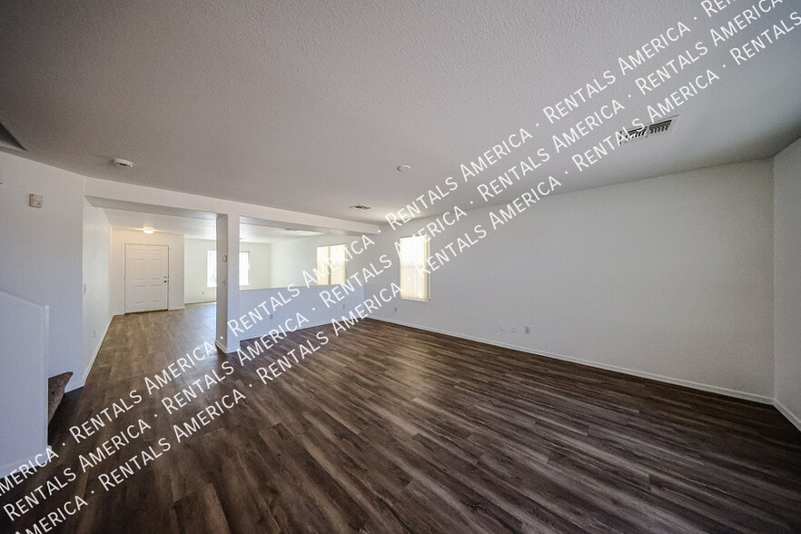 Building Photo - 9410 W Virginia Ave