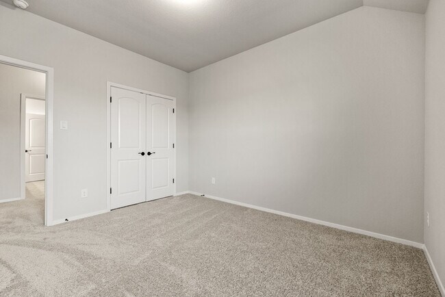 Building Photo - 353 Spiny Lizard Ln
