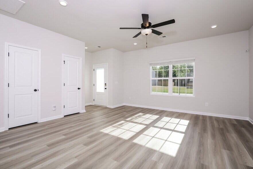 Building Photo - 78 Neuse Holw Ct