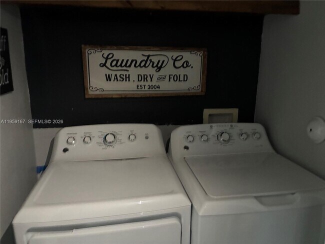 Building Photo - 11428 SW 252nd St