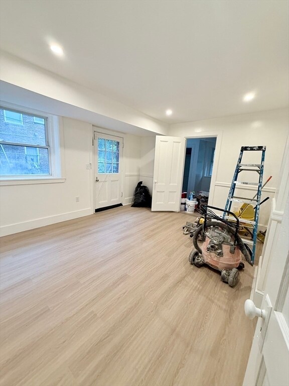 Building Photo - 1726 Beacon St