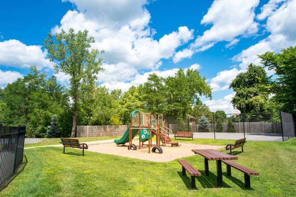 Primary Photo - Orchard Hills Landings