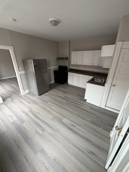 Building Photo - 441 Wethersfield Ave
