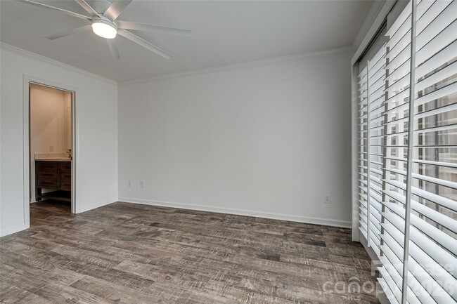Building Photo - 646 Portside Dr