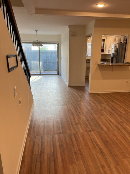 Building Photo - 602 Lassen Ln
