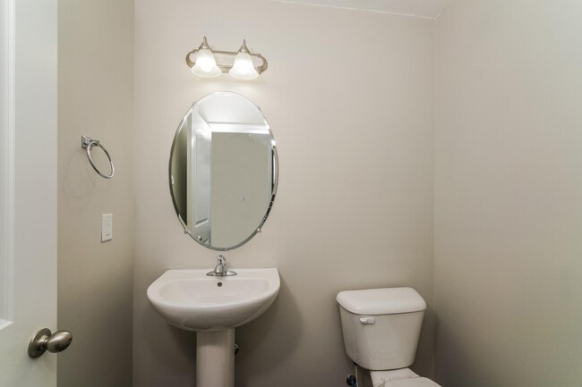 Building Photo - 2201 Walcot Way