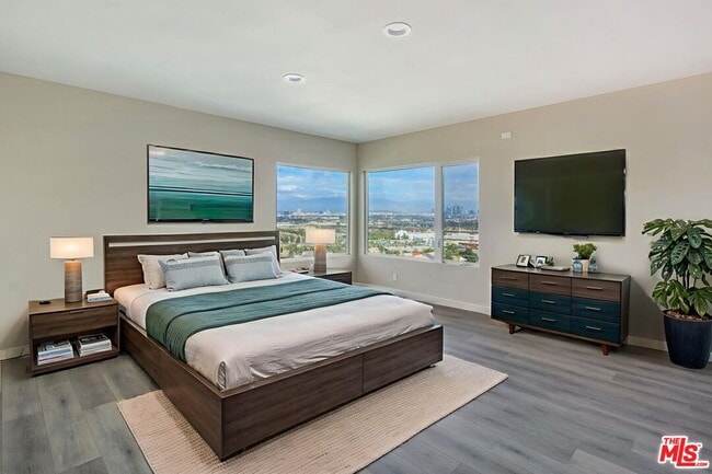 Building Photo - 4151 Don Mariano Dr