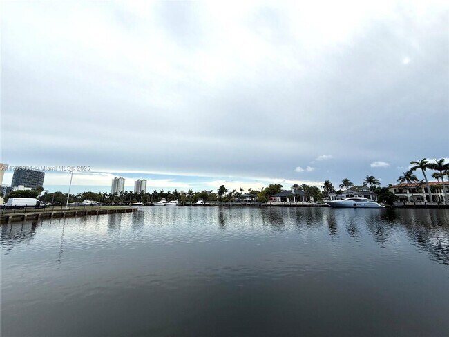 Building Photo - 851 Three Islands Boulevard