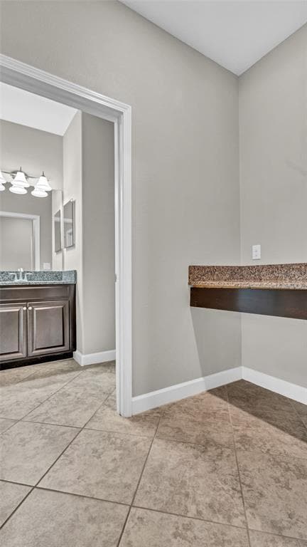 Building Photo - 1695 Ludington Ave