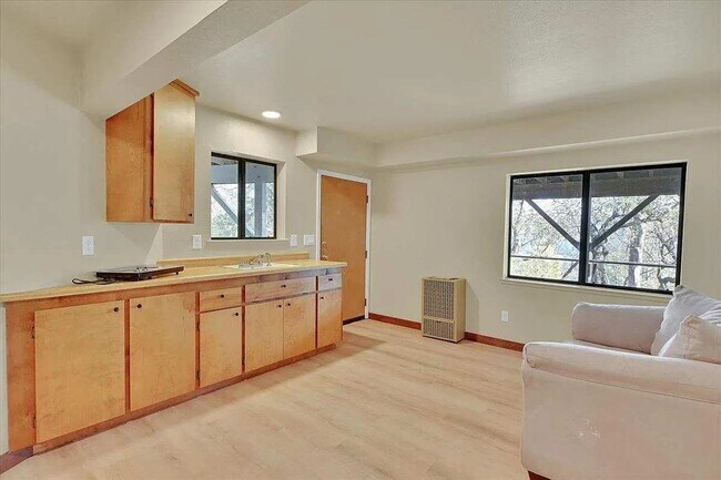 Building Photo - Large 4-bedroom Remodeled home in Lake Wildwood, Penn Valley, CA 95946