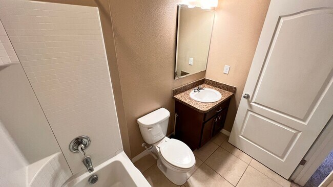 Building Photo - Charming 3 Bedroom, 2 Bathroom Home in Kis...