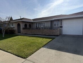 Building Photo - Stylish 3 Bedroom home in North Yuba City