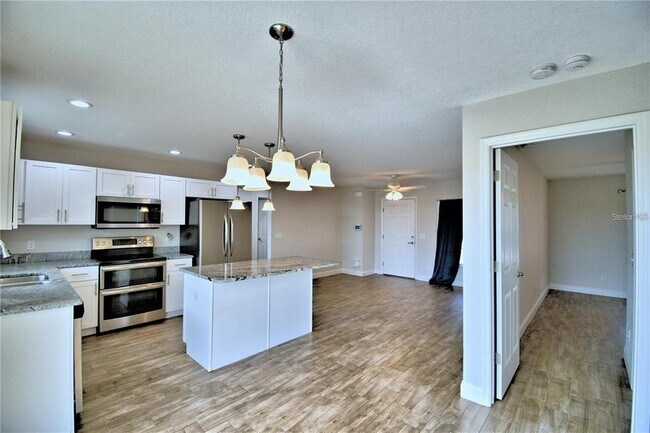 Building Photo - 140 Weeping Willow Rd