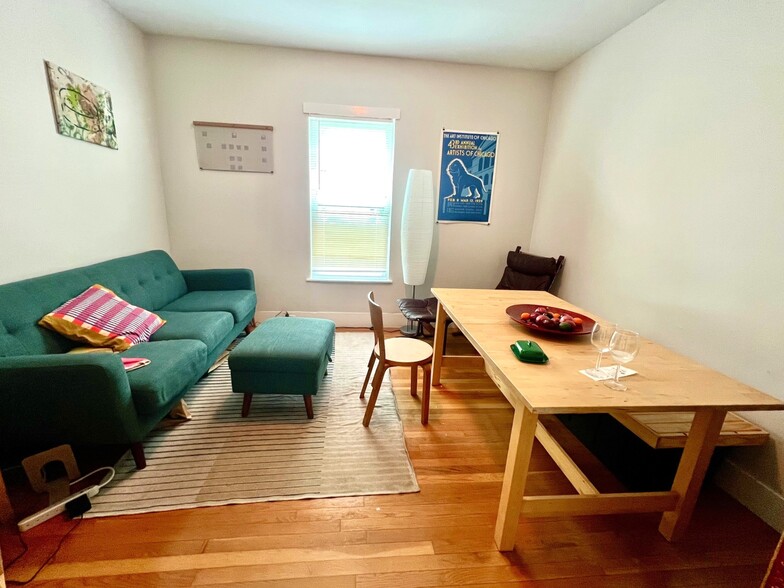 Primary Photo - 69 Raymond Ave