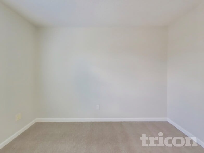 Building Photo - 73 Seagrave Ct