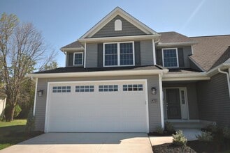 Building Photo - 4792 E Highland Pkwy