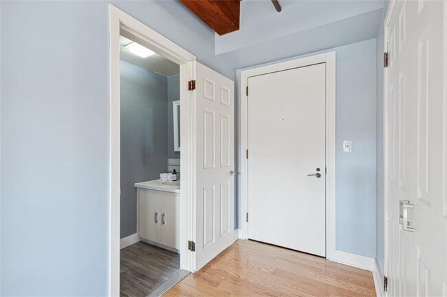 Building Photo - 555 S Water St