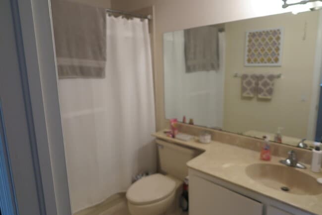Building Photo - 6631 Via Regina