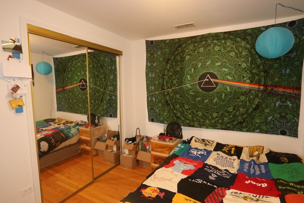 Building Photo - 1436 W Belle Plaine Ave