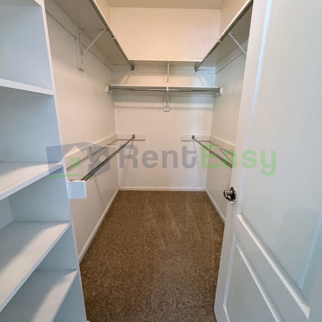 Building Photo - 1323 Emsworth Dr