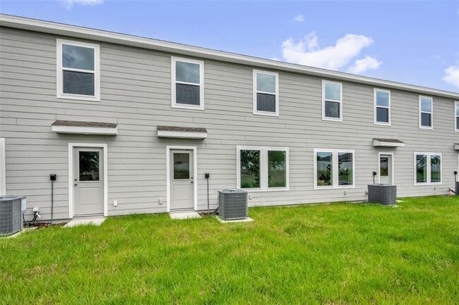 Building Photo - 2428 Bevel Ln