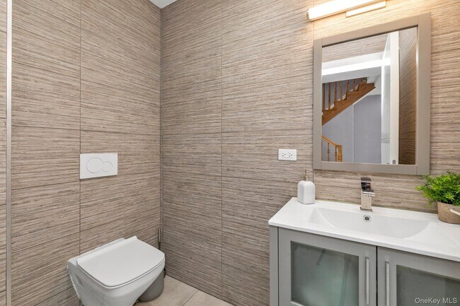 Building Photo - 83-34 116th St