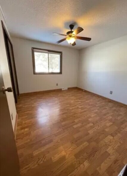 Building Photo - 1105 Minnesota St