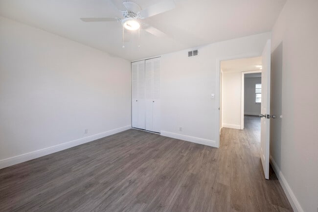 Building Photo - 8059 SW 18th Ct