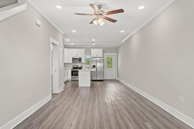 Building Photo - 259 N Sand Palm Rd