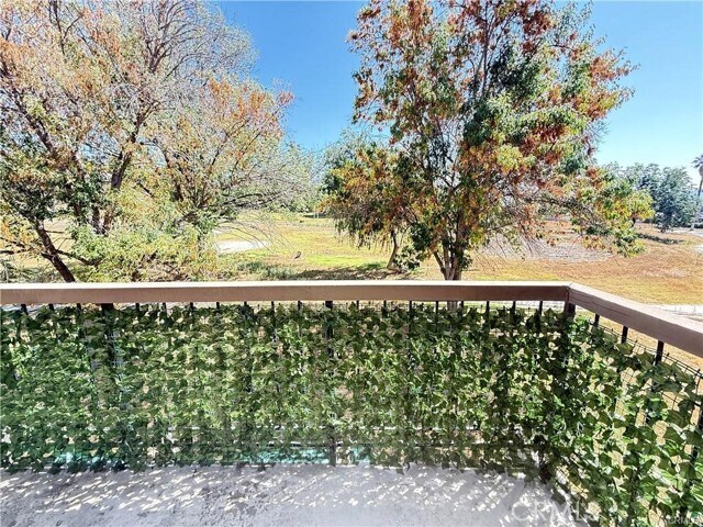 Building Photo - 1525 Walnut Leaf Dr