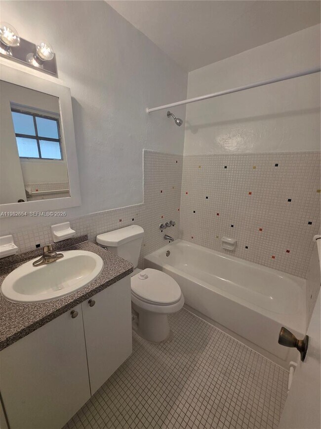 Building Photo - 8380 SW 65th Ave