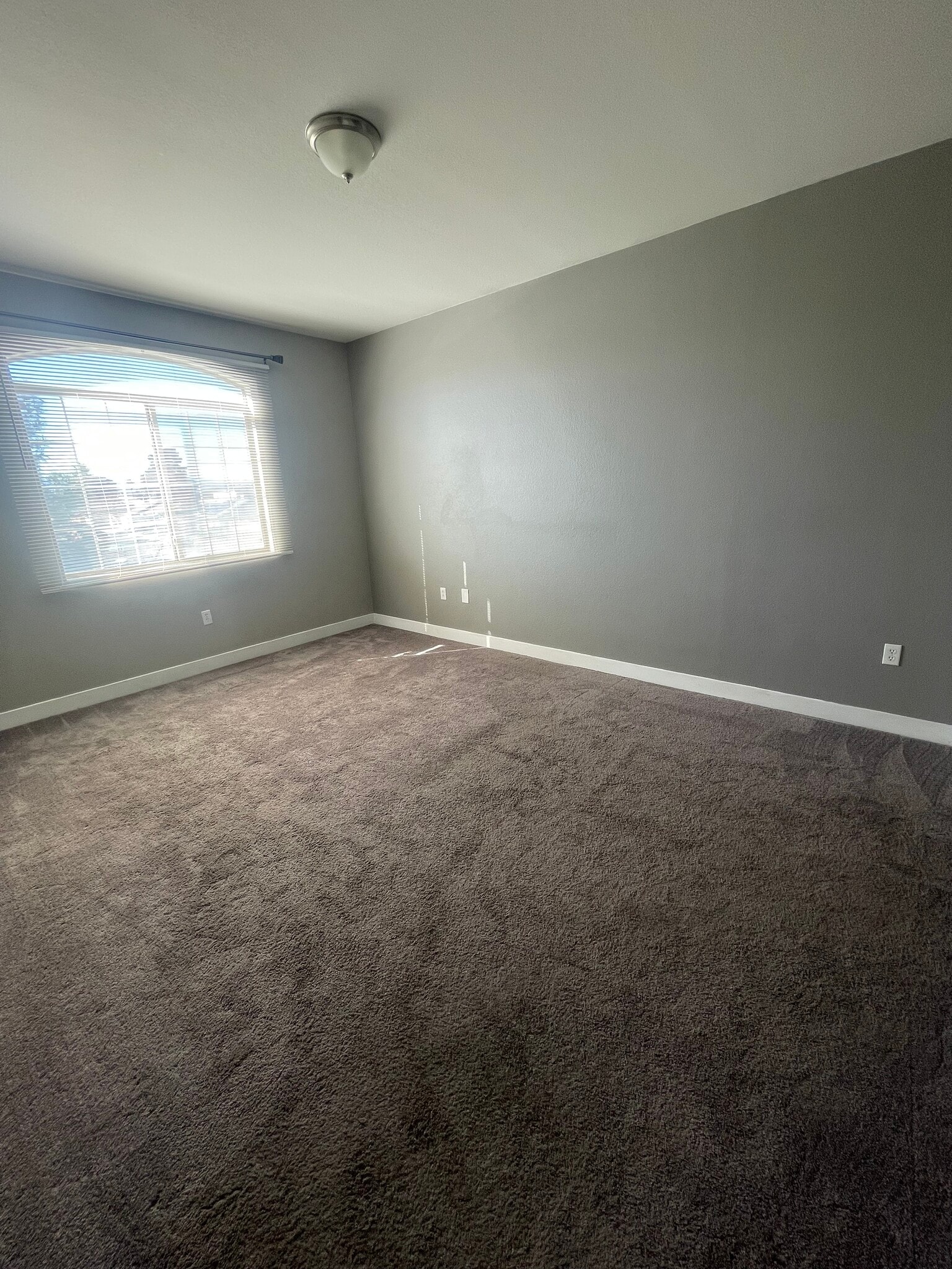 Master Bed - 1405 S Nellis Blvd