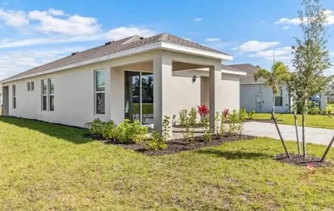 Building Photo - 826 Friendship Cir