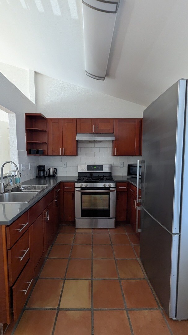 Building Photo - 11901 Swearingen Dr