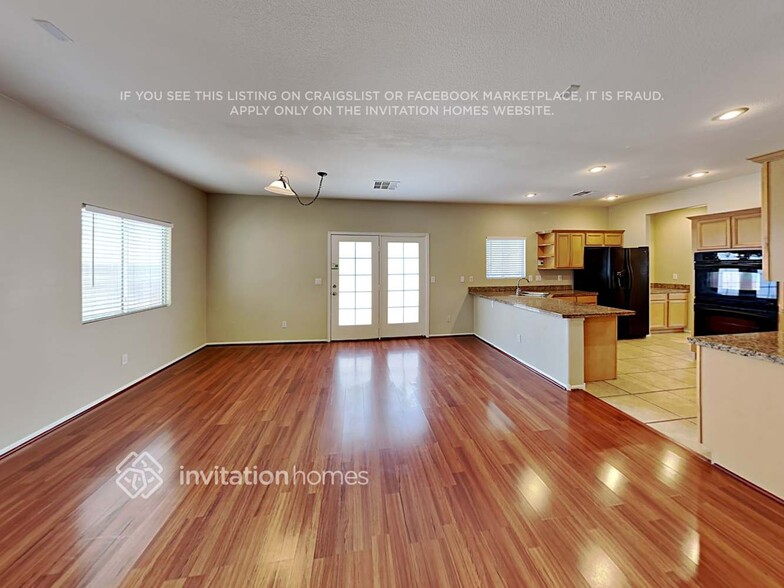 Building Photo - 4441 Rockaway Beach St
