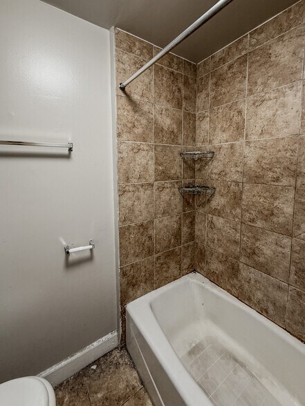 Building Photo - 4036 Locust St
