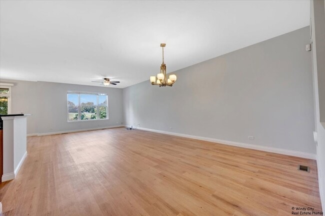 Building Photo - 1848 Crenshaw Cir