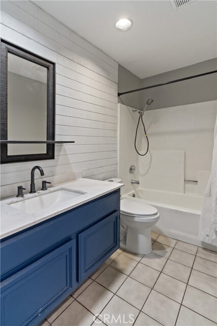 Building Photo - 2858 Laureltree Dr