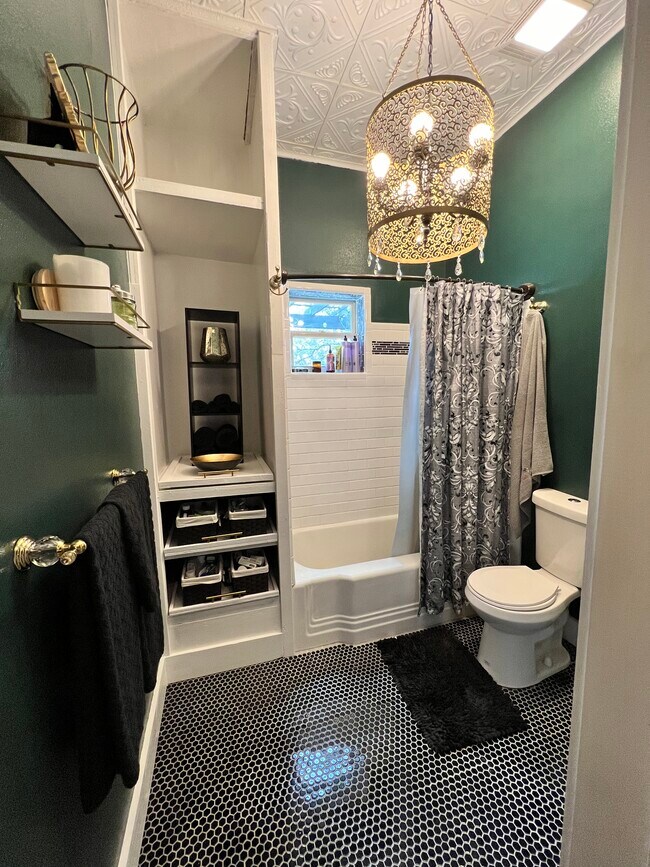 Bathroom 2 - 504 N Ridge St
